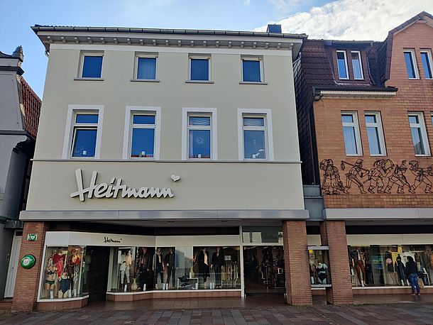 Modehaus Heitmann in der Fußgängerzone
