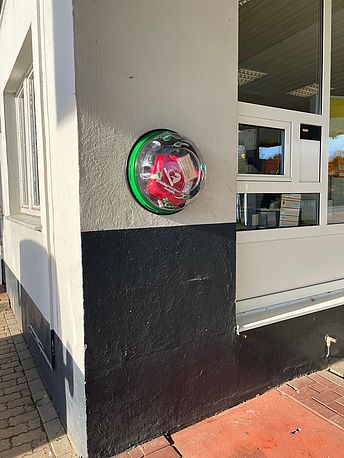 AED im Schaukasten