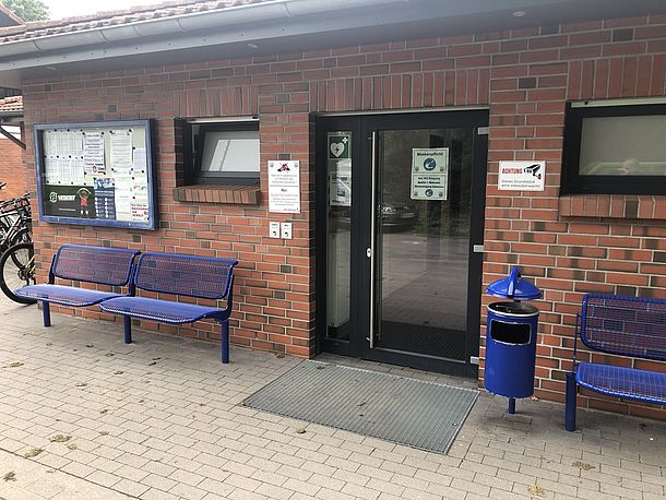Eingang zur Vereinssporthalle des SBV Erichshagen Eingang zur Vereinssporthalle des SBV Erichshagen